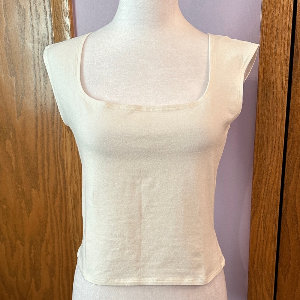 Reformation Women's Cream Sleeveless Top size medium.